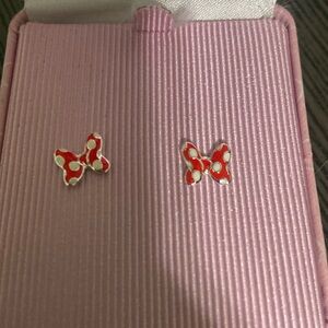 NWOT Minnie Mouse bow earrings